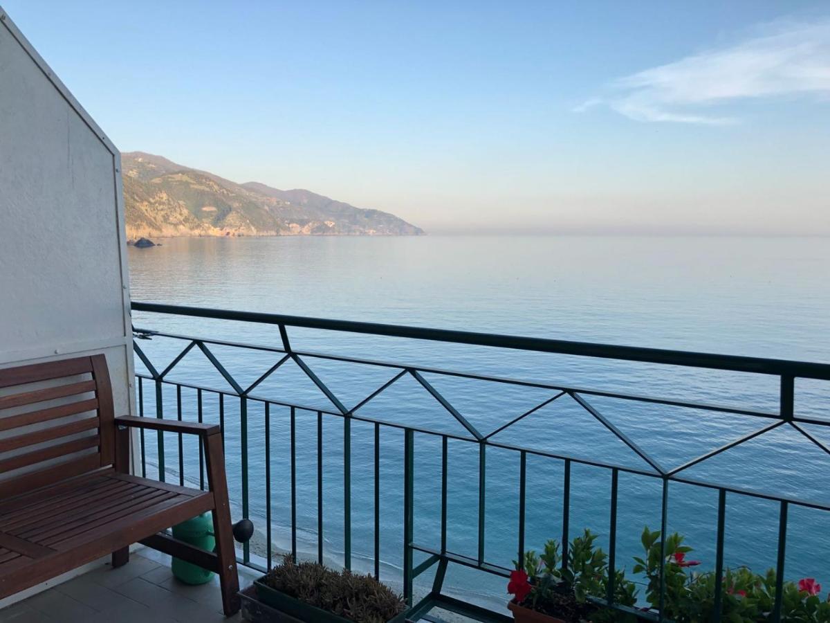 Bea'S Apartment - The Window To The Sea - Seafront Monterosso al Mare Ngoại thất bức ảnh